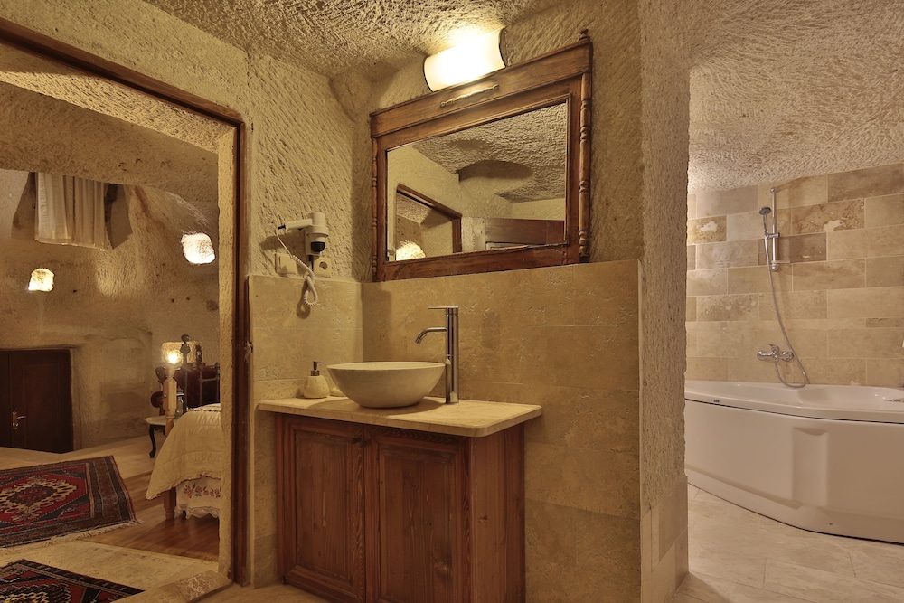 Village Cave House Hotel 27/27
