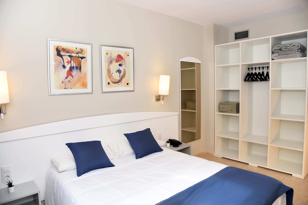 2 BEDROOMS, APARTMENT