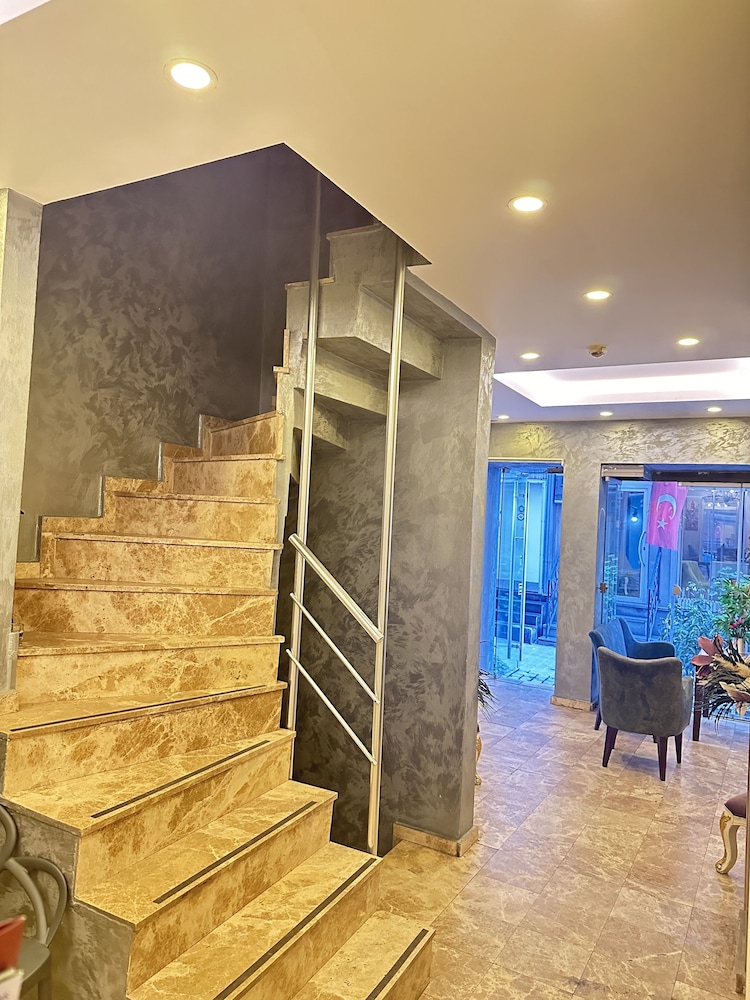 Montena Suite - Adults Only 23/50