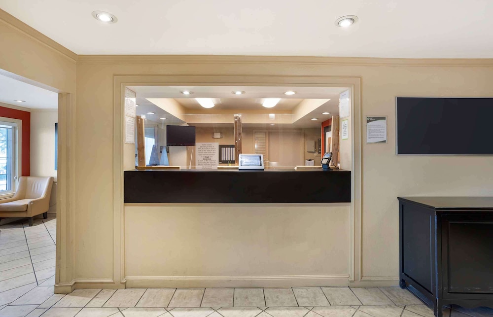 Extended Stay America - Meadowlands - East Rutherford 6/56