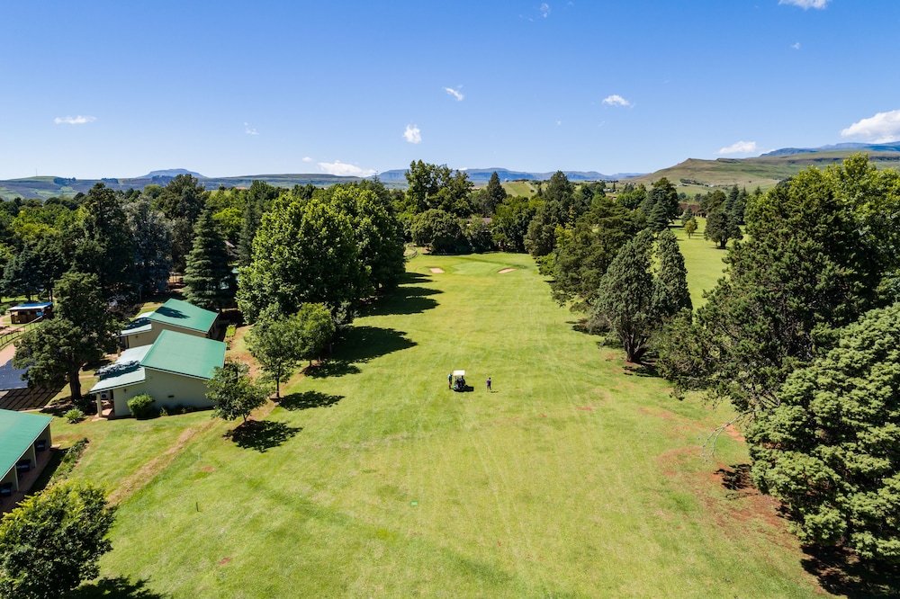 Gooderson Monks Cowl Golf Resort 40/50