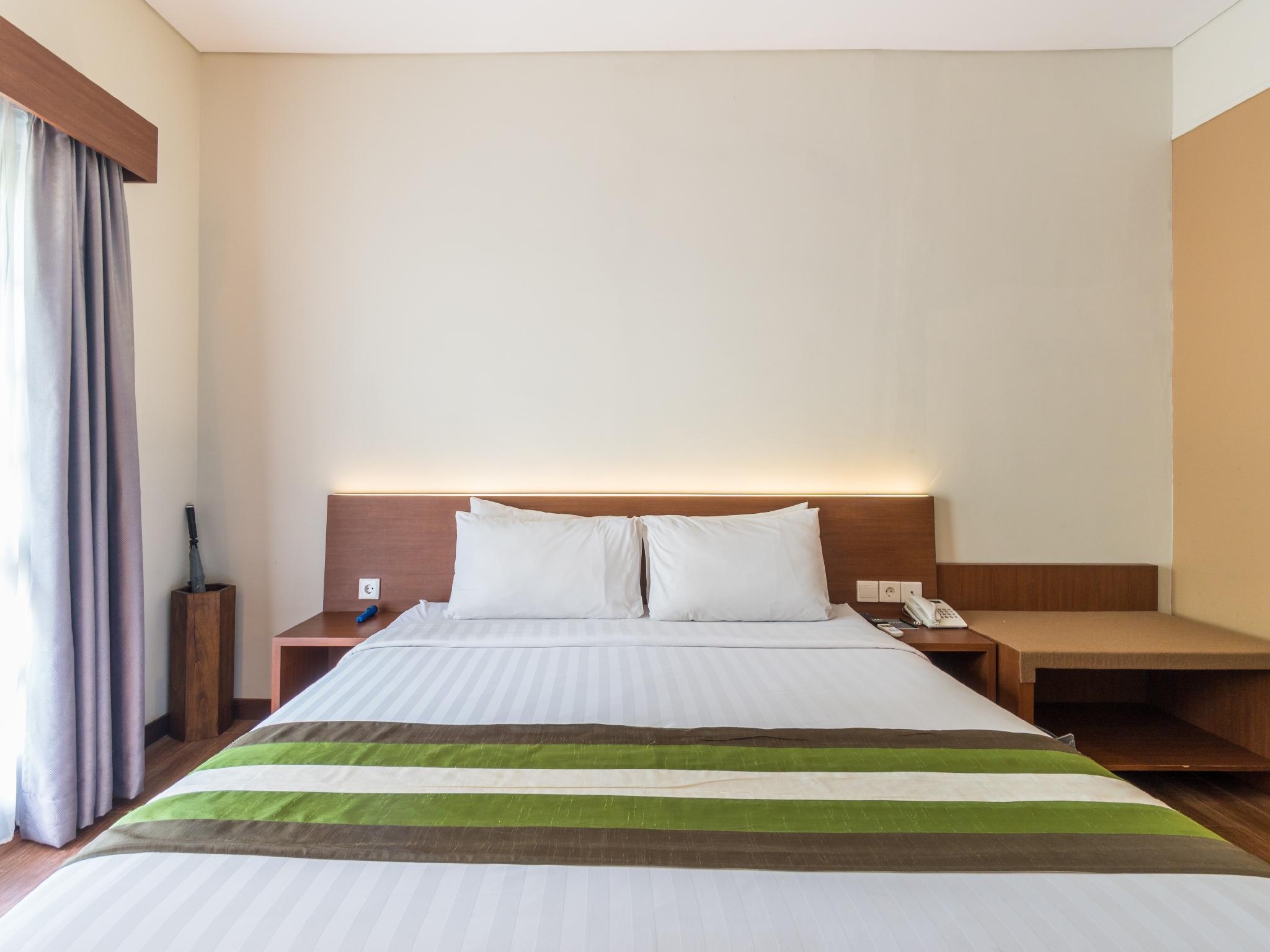 Deluxe, Queen Bed