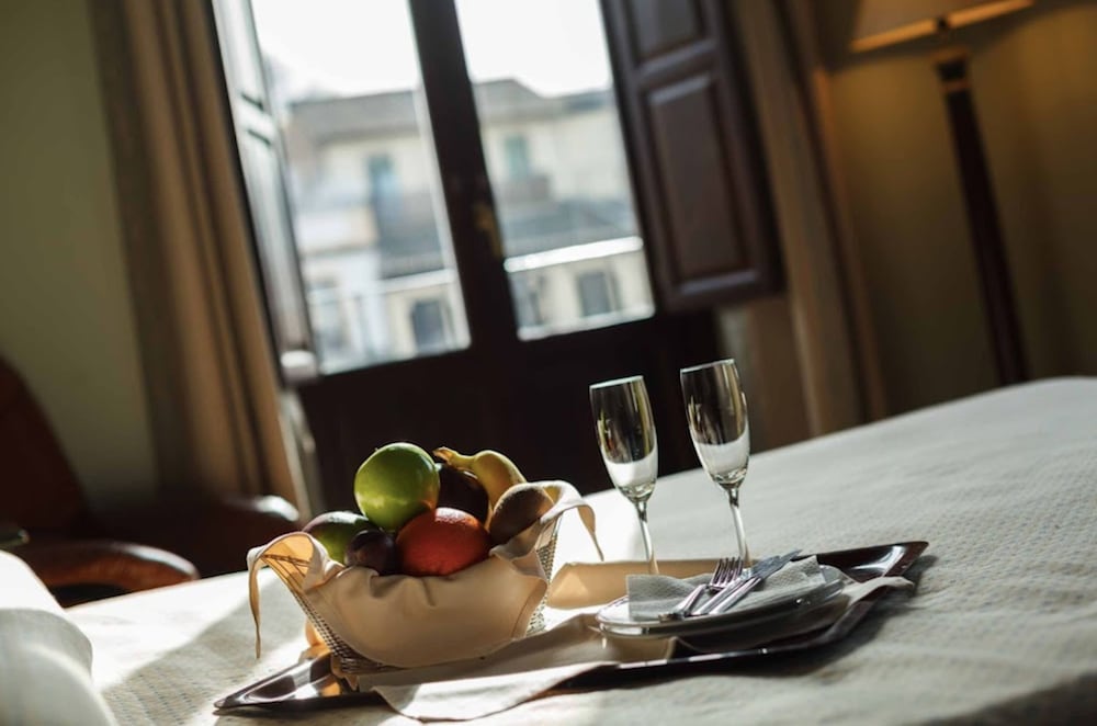 Plaza Nueva Hotel 51/67