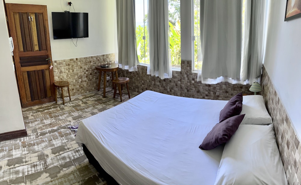 OYO Deck Da Villa Pousada Hotel 11/49