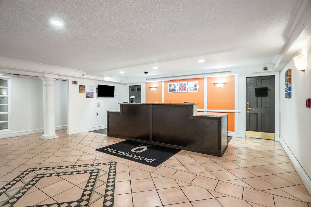 Motel6 Hazelwood, MO 9/46