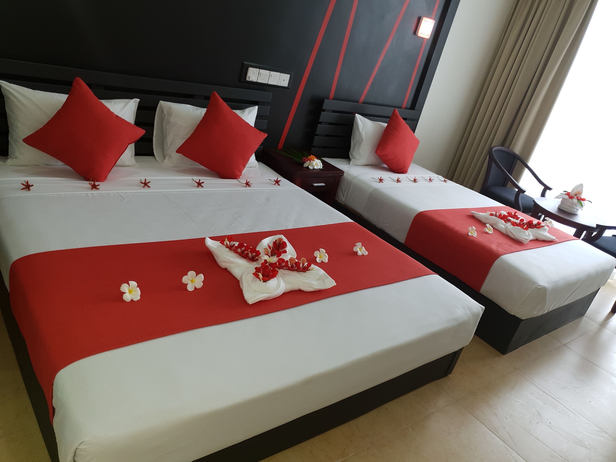 STANDARD, KING BED