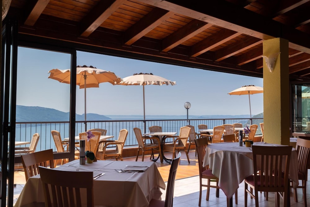 Park Hotel Zanzanu 36/50