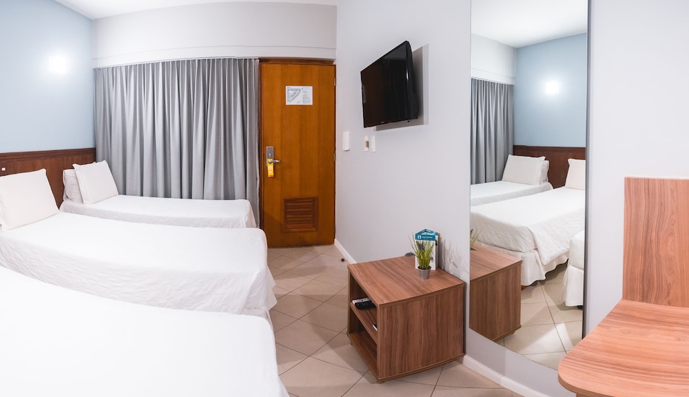SUPERIOR, TRIPLE, 3 BEDS