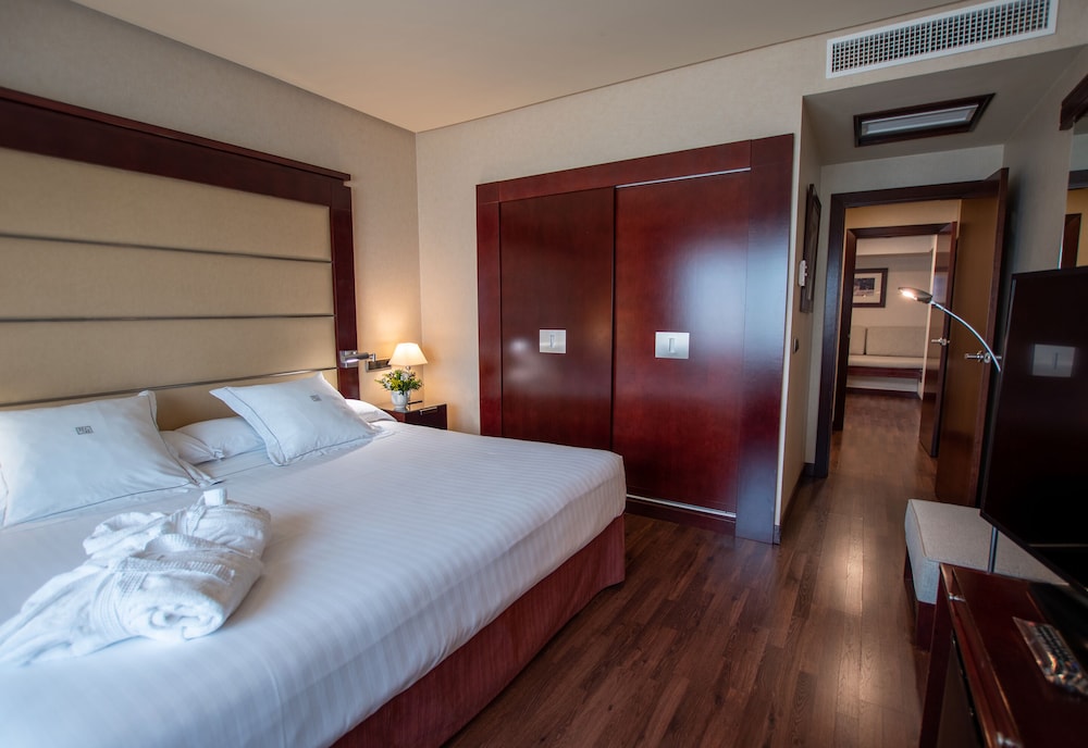 JUNIOR SUITE, DOUBLE BED