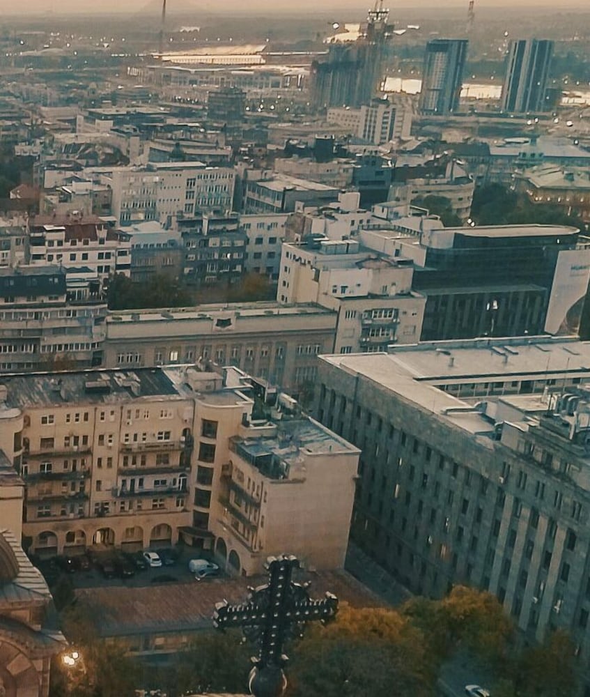 Kings Palace Suites 3/50