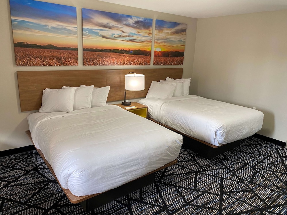 Days Inn By Wyndham Lake Charles 9/32
