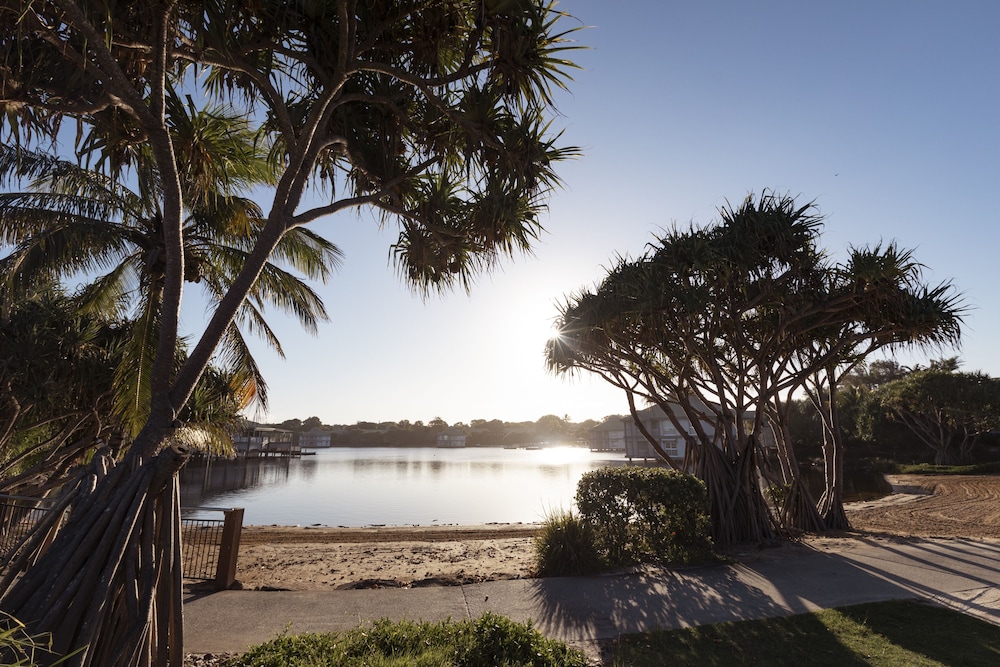 Novotel Sunshine Coast Resort 47/50