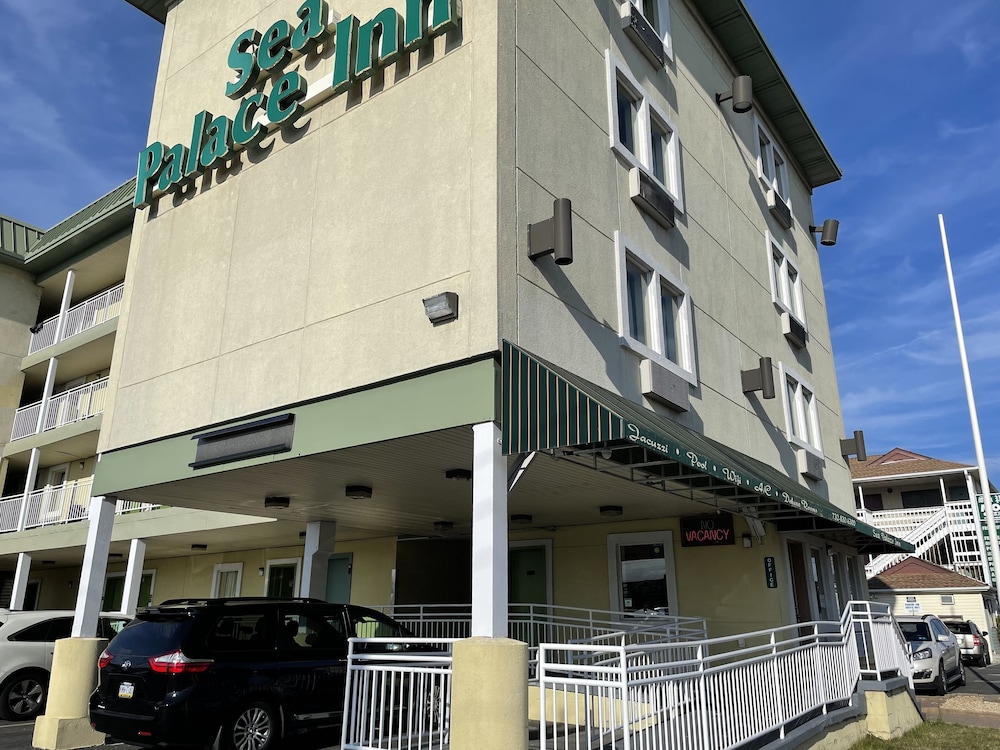 Sea Palace Inn 3/70