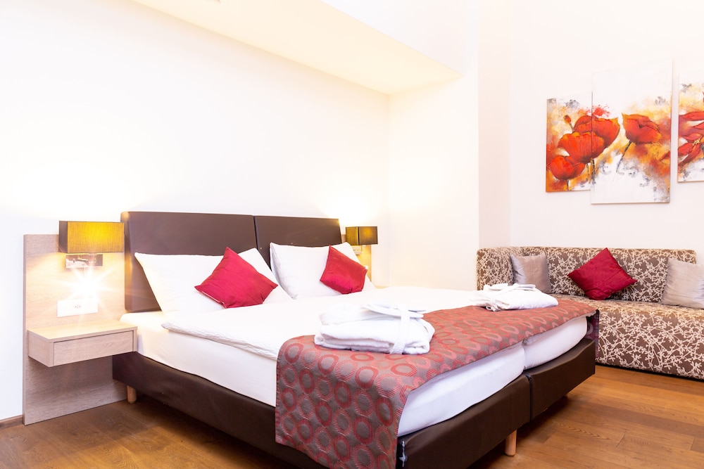 JUNIOR SUITE, BALCONY