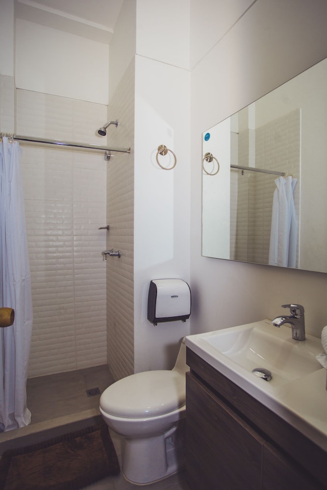 Summer House Inn San Andres 44/46