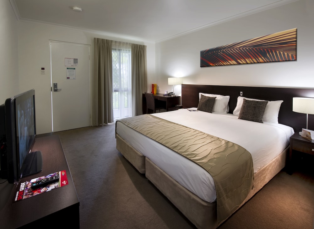 MERCURE TOWNSVILLE 18/61