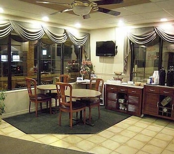 Golden Circle Inn 15/19