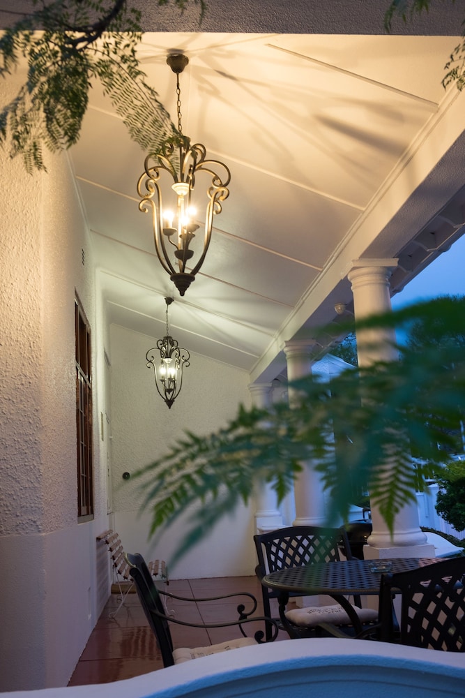 5 Camp Street Guesthouse & Self-Catering 8/50