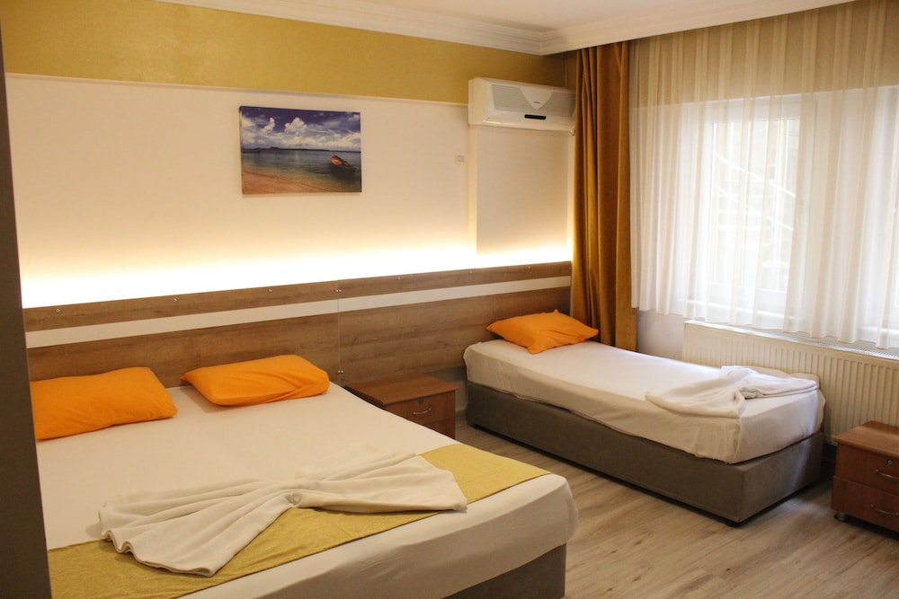 Grand Ece Otel 7/34
