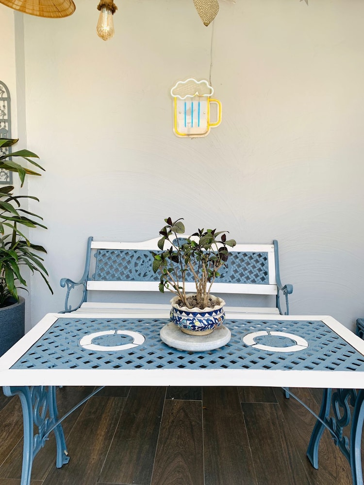Hotel Vandana S Bed And Breakfast 37/50