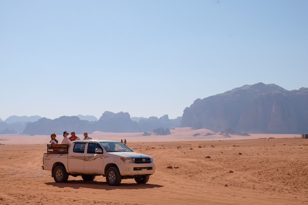 Desert Moon Camp 24/50