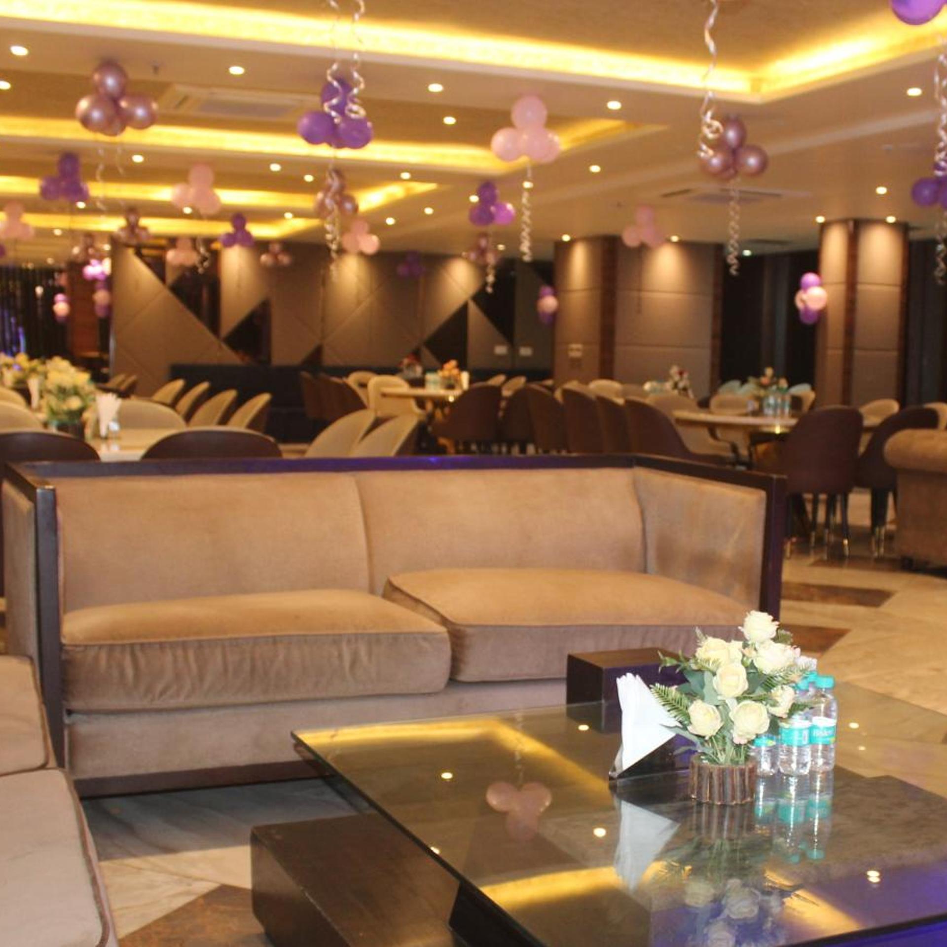 Sapphire Sky Hotel 5/50