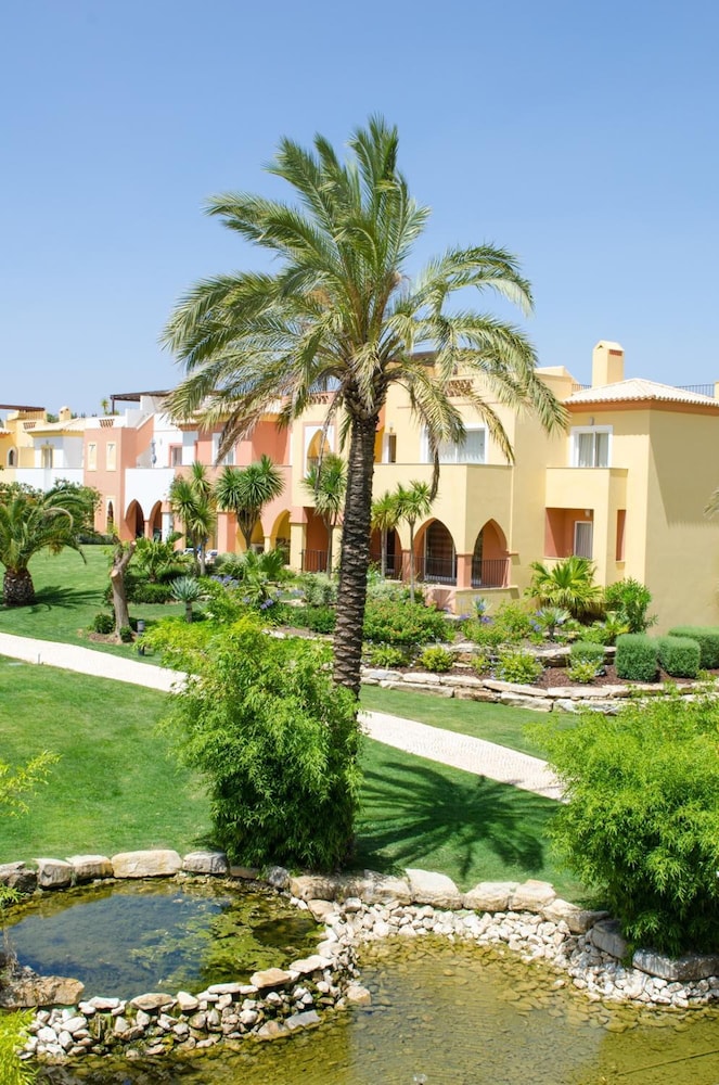 Jardim Da Meia Praia 57/72