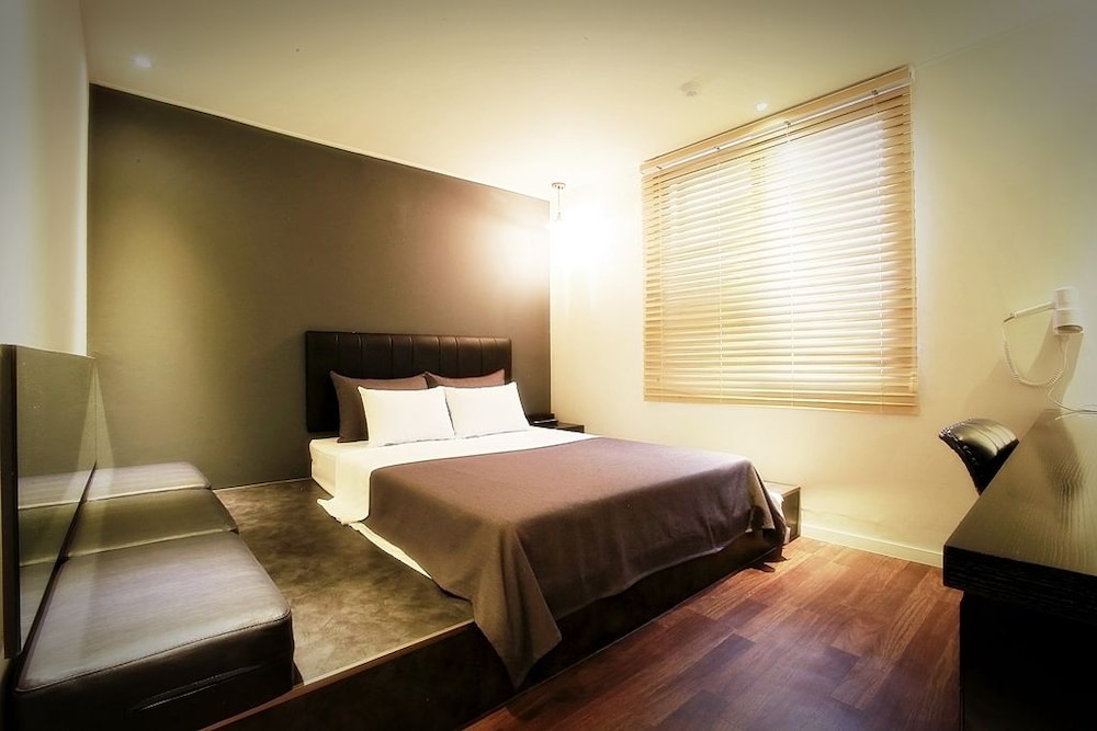 Chuncheon Urbane Hotel 7/36