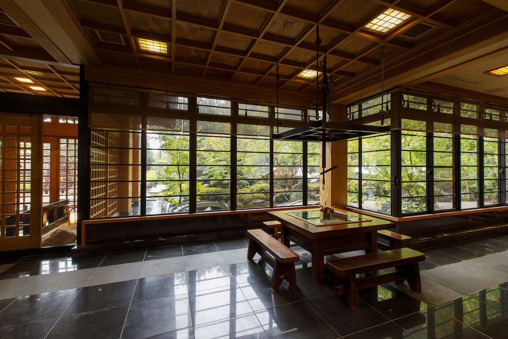 Wakamiro 24/50