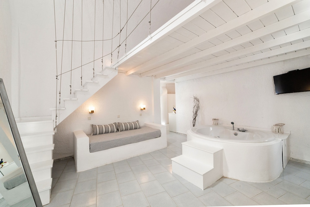 Artemis Suites Formerly Artemis Studios Megalochori 49/75