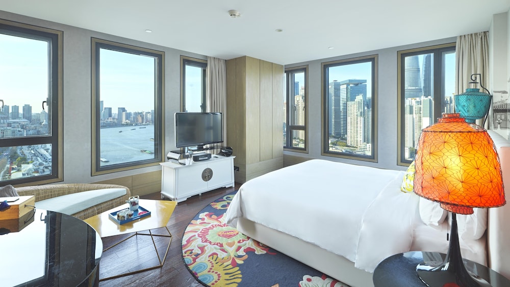 Indigo Shanghai On the Bund 12/85