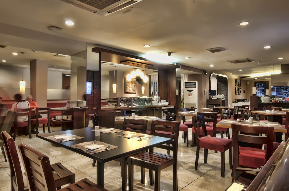 Cipta Hotel Wahid Hasyim 35/49
