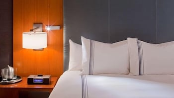 Grand Hyatt DFW 28/64