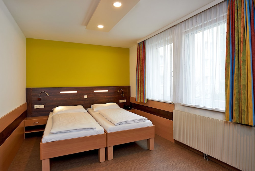 Kolping Wien Zentral Hotel 37/69