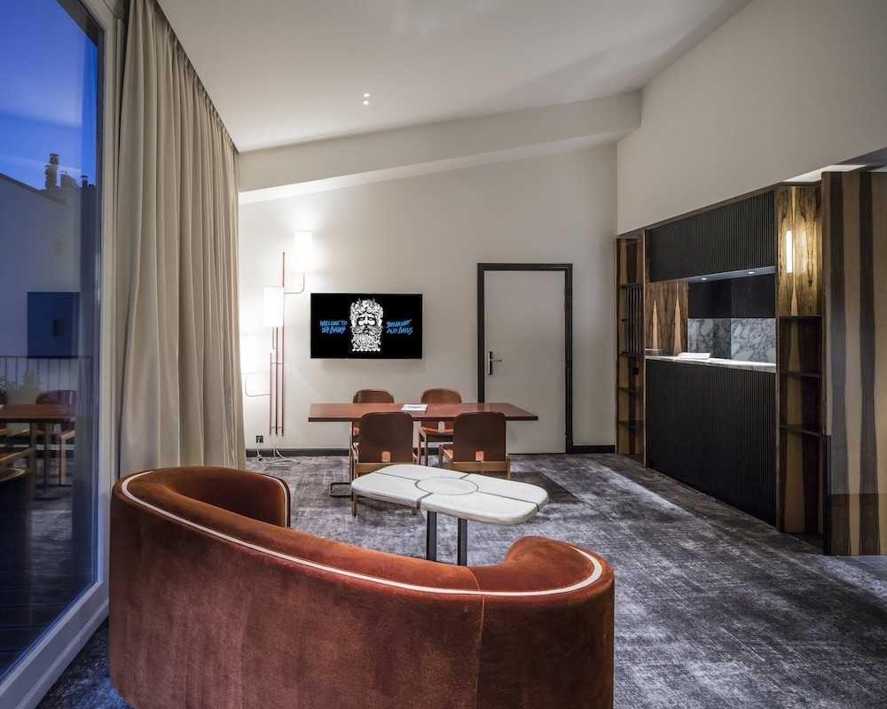 Hotel Les Bains Paris 45/77