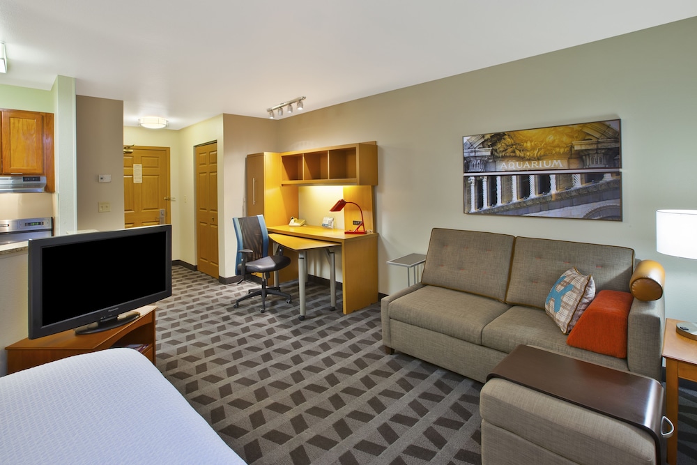 Towneplace Suites By Marriott Detroit Dearborn 13/33