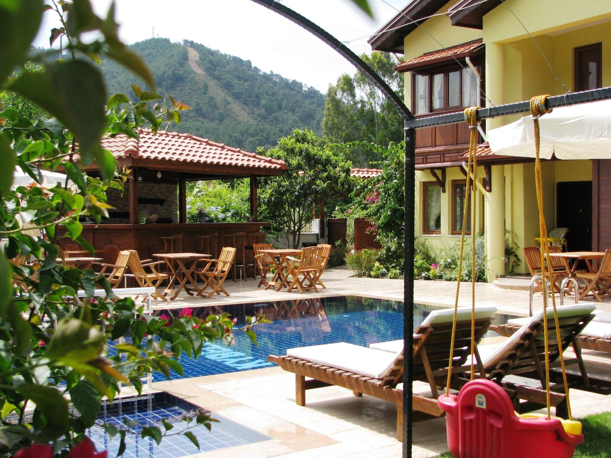 Kybele Hotel Gocek 22/24