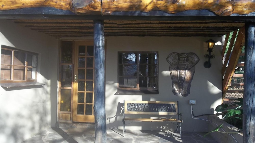 Emahlathini Guest Farm 27/49
