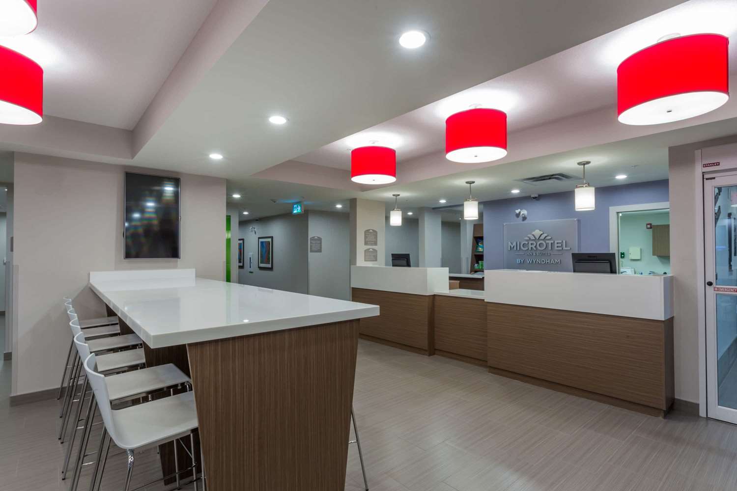 Microtel Inn Suites By Wyndham Kitimat 2/32