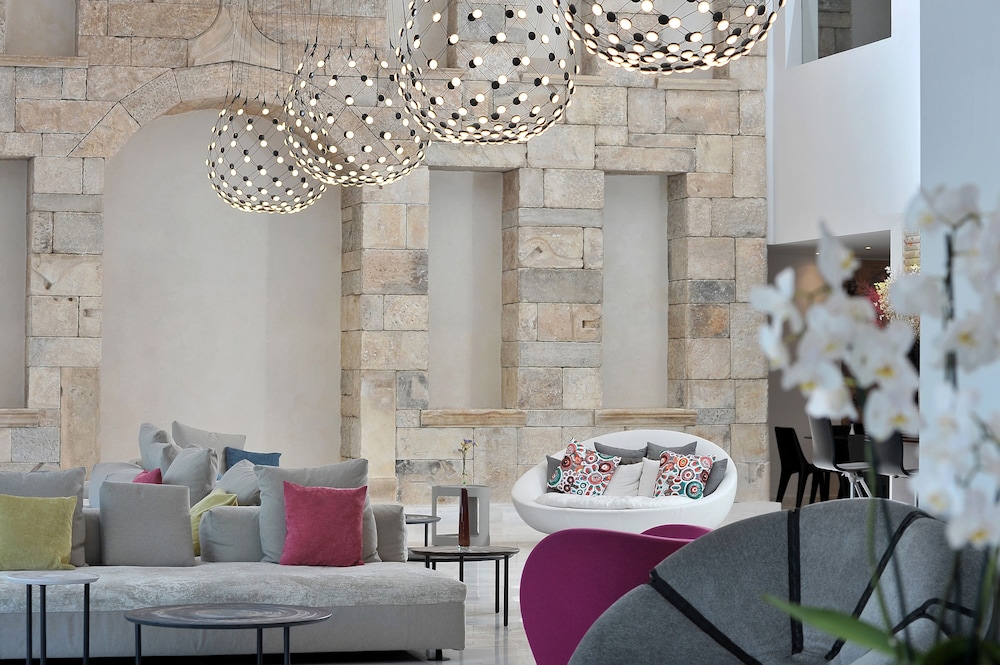 Athenaeum Grand Hotel 37/50