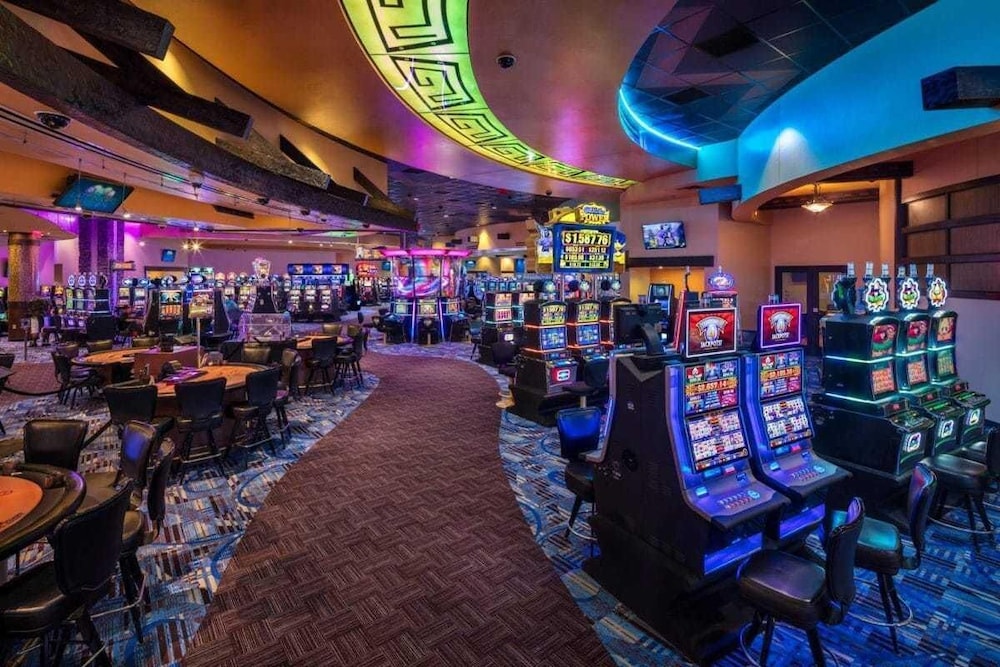 Everhome Suites Glendale Sports & Entertainment District 32/47