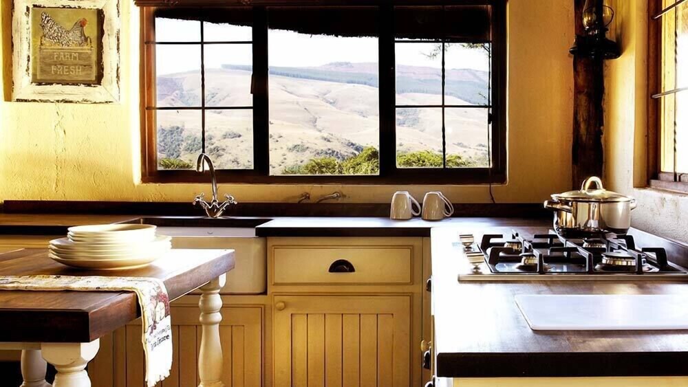 Caracal Lodge 36/36
