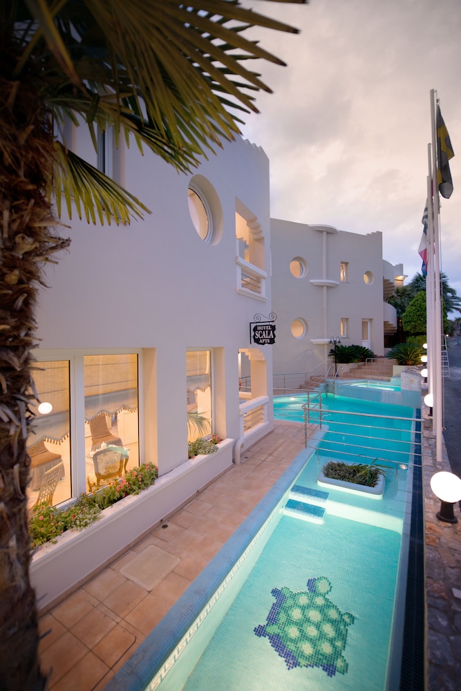 Scala Boutique Hotel & Suites 24/50