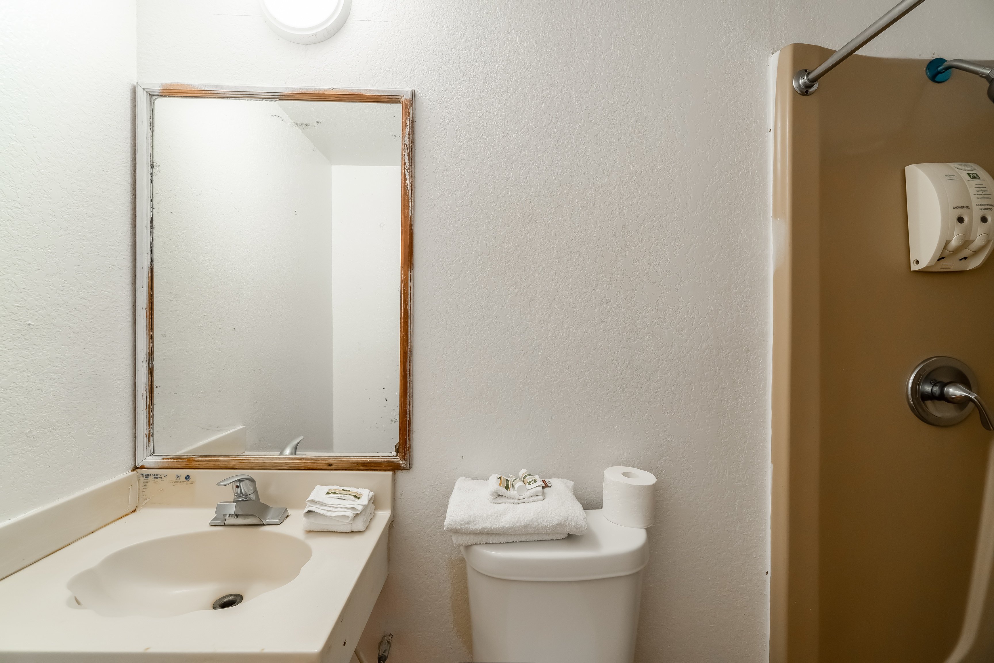 Hotel O Colonial Inn Brownsville Tx 43/45