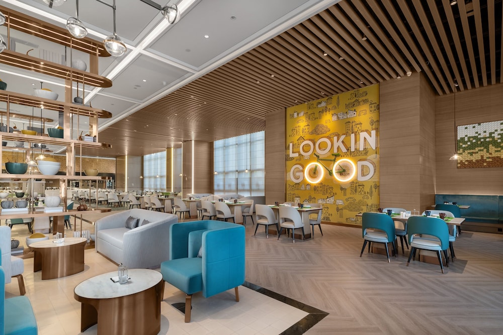 Holiday Inn Fuyang 57/75