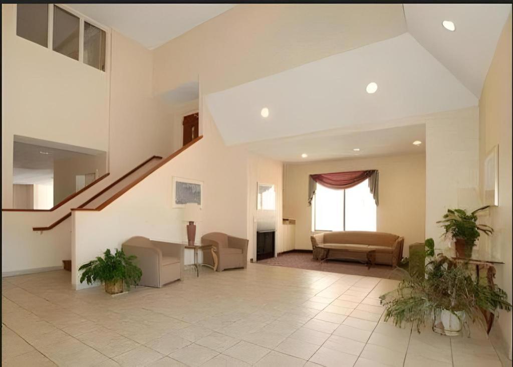 Baymont By Wyndham Mooresville 2/37