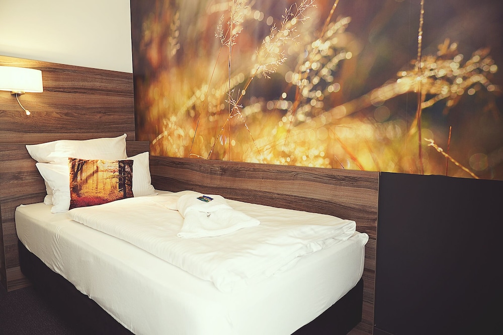 LIEBLINGSPLATZ, MEIN BERGHOTEL 15/50