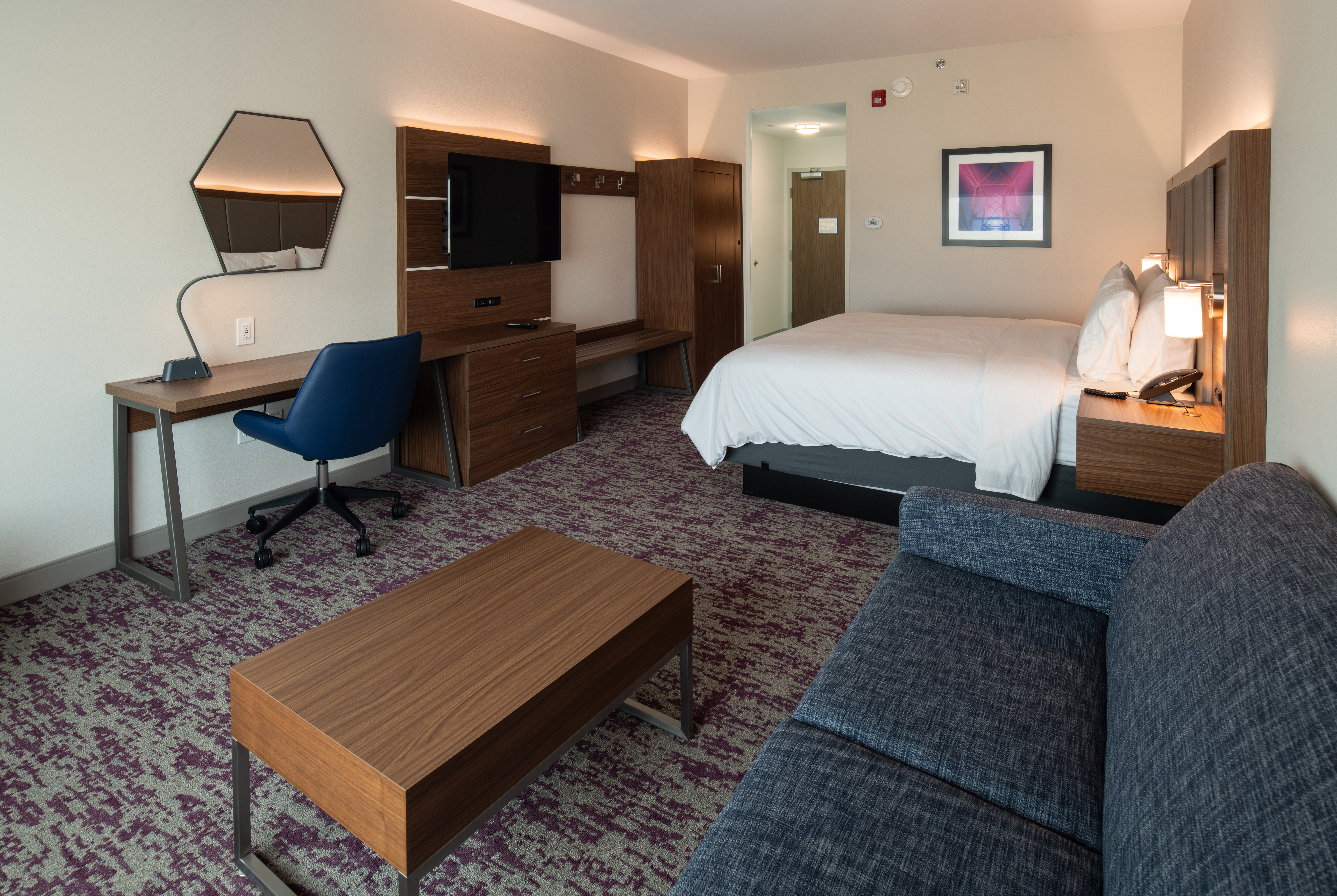 Holiday Inn Express and Suites Little Rock Downtown 10/47