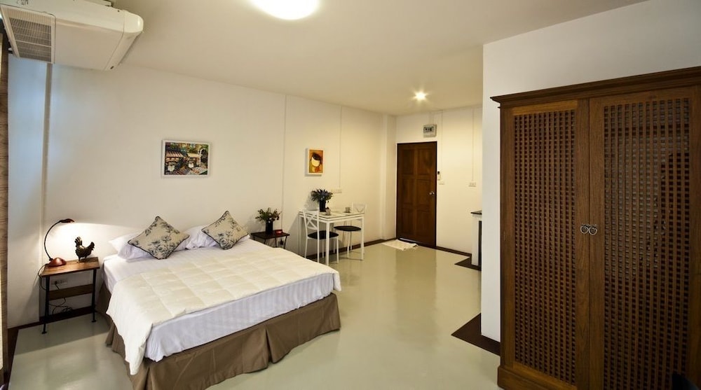 The Meet Green Apartment 22/66