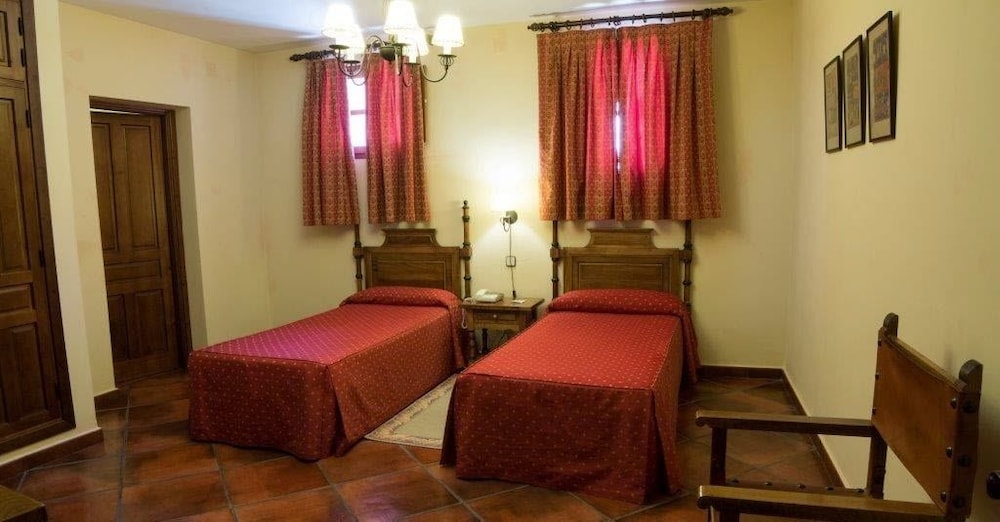Hotel Las Cancelas 34/57